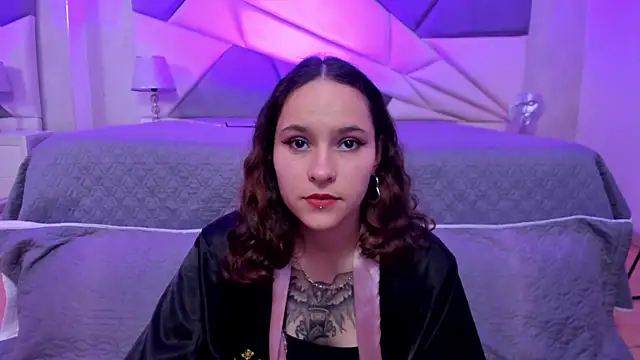 AnnyThompson  online show from February 5, 2025, 9:29 pm