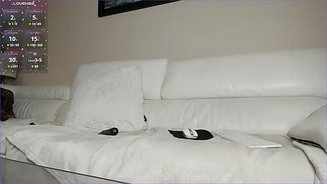 Snapshot of xqueenyasmine chatting on February 16, 2025, 6:21 pm xqueenyasmine online show from February 16, 2025, 6:21 pm