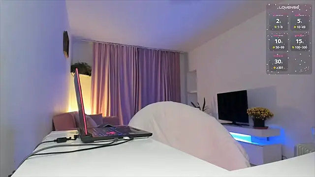 Snapshot of xqueenyasmine chatting on December 8, 2024, 4:11 am xqueenyasmine online show from December 8, 2024, 4:11 am