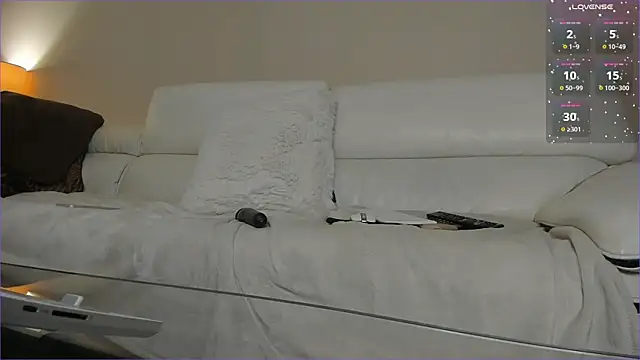 Snapshot of xqueenyasmine chatting on February 1, 2025, 5:49 am xqueenyasmine online show from February 1, 2025, 5:49 am