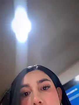 Snapshot of Jules_Anderson chatting on October 27, 2025, 4:41 pm Jules Anderson online show from October 27, 2025, 4:41 pm