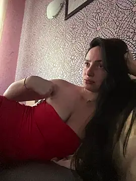 Snapshot of Kristis43 chatting on July 7, 2026, 3:15 pm Kristis43 online show from July 7, 2026, 3:15 pm