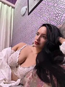 Snapshot of Kristis43 chatting on July 22, 2026, 9:06 pm Kristis43 online show from July 22, 2026, 9:06 pm