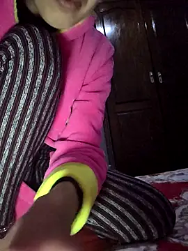 Snapshot of altinya chatting on February 28, 2026, 7:35 pm altinya online show from February 28, 2026, 7:35 pm