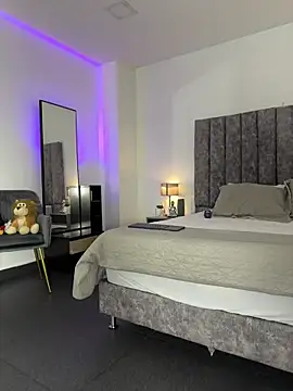 Snapshot of milaivanova chatting on October 11, 2025, 12:28 pm milaivanova online show from October 11, 2025, 12:28 pm