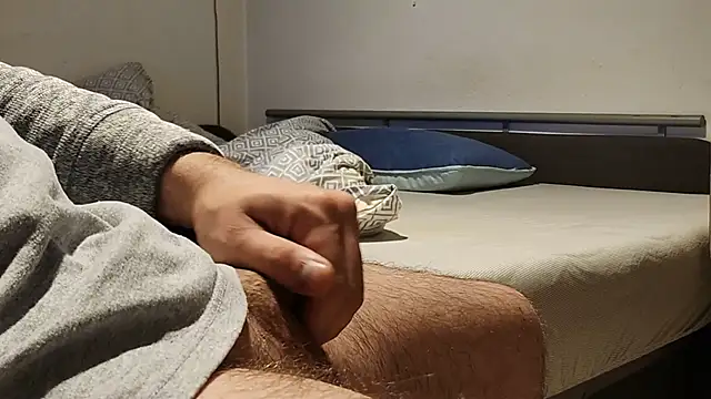 Snapshot of Alphapimmelchen chatting on October 9, 2025, 7:03 pm Alphapimmelchen online show from October 9, 2025, 7:03 pm