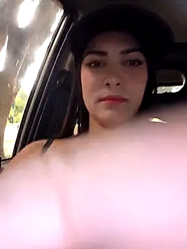 camiysebas21 online show from October 31, 2025, 6:15 pm