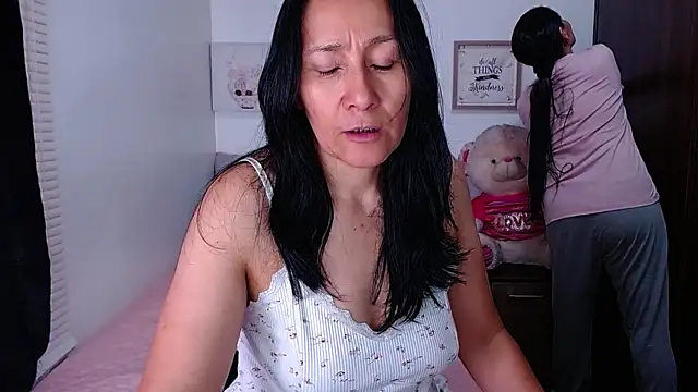 Maira B online show from May 4, 2026, 7:50 pm