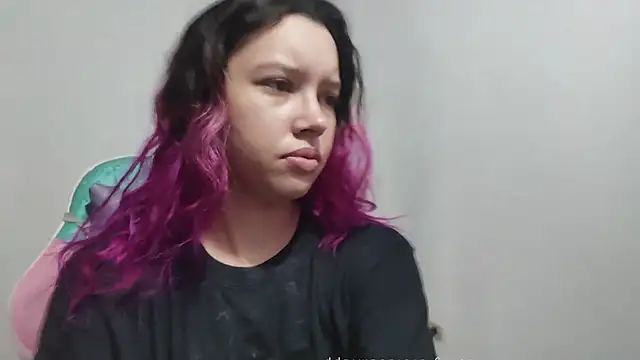 Snapshot of WandaDoll chatting on December 3, 2025, 12:04 pm WandaDoll online show from December 3, 2025, 12:04 pm