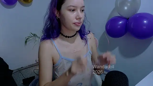 Snapshot of WandaDoll chatting on July 25, 2026, 12:33 pm WandaDoll online show from July 25, 2026, 12:33 pm