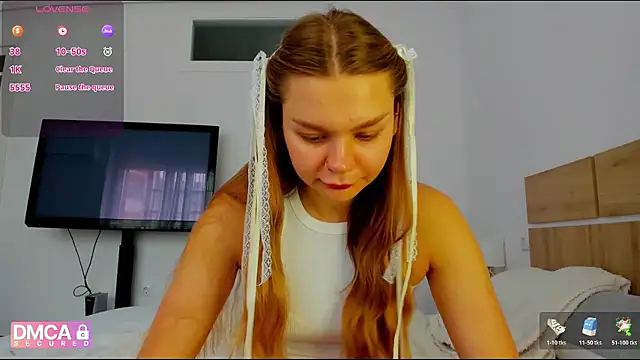 Molly sweetie online show from May 4, 2026, 6:27 am