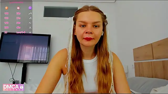 Molly sweetie online show from May 7, 2026, 6:39 am
