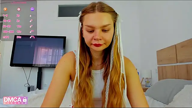 Molly sweetie online show from May 11, 2026, 6:26 am