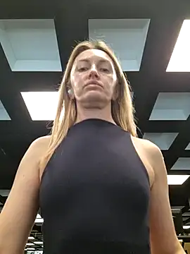 Miss    Mia  online show from February 26, 2026, 10:26 am