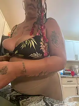 Snapshot of Exotickittykatt chatting on June 21, 2026, 3:34 am Exotickittykatt online show from June 21, 2026, 3:34 am