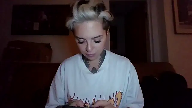 Snapshot of Rubyrichhxo chatting on October 6, 2025, 9:59 pm Rubyrichhxo online show from October 6, 2025, 9:59 pm