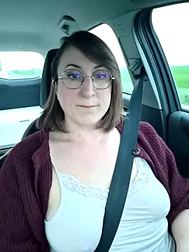 Snapshot of minierose chatting on March 5, 2026, 5:42 pm minierose online show from March 5, 2026, 5:42 pm