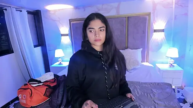 GiselOrtiz online show from July 31, 2026, 10:25 am