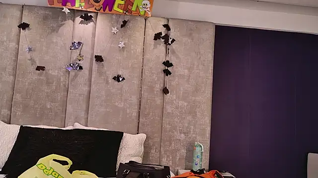 GiselOrtiz online show from October 30, 2025, 10:35 am