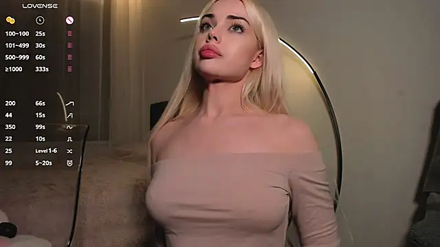 kayaangels online show from October 15, 2025, 8:06 pm