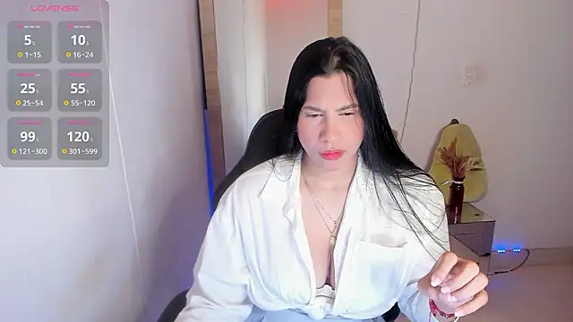 hellensexy online show from March 15, 2026, 4:36 pm