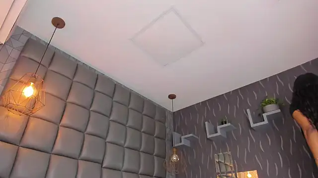 megan woll online show from November 14, 2025, 8:34 pm