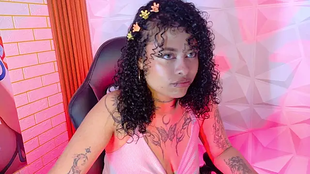 miahernadez303av online show from July 2, 2026, 3:56 am