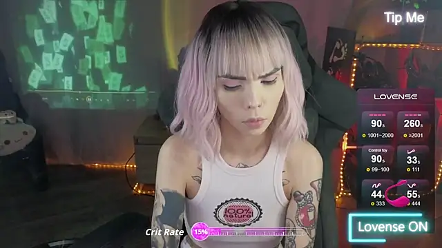 Snapshot of Kerry_Kirk chatting on December 2, 2025, 9:38 pm Kerry Kirk online show from December 2, 2025, 9:38 pm