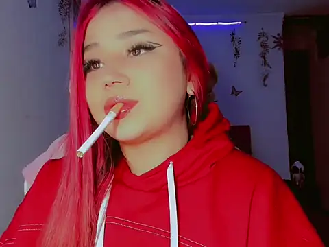 Snapshot of madisonx17 chatting on October 17, 2025, 1:42 am madisonx17 online show from October 17, 2025, 1:42 am