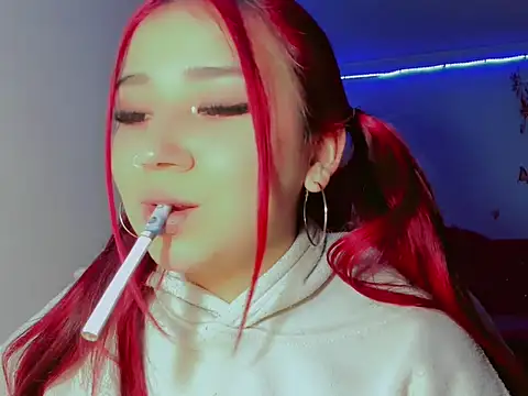 Snapshot of madisonx17 chatting on October 9, 2025, 10:21 pm madisonx17 online show from October 9, 2025, 10:21 pm