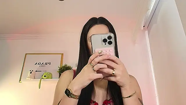 Snapshot of lilyy_evanss chatting on November 9, 2025, 8:24 pm lilyy evanss online show from November 9, 2025, 8:24 pm