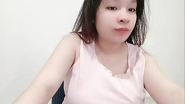 Milajinxi online show from May 4, 2026, 12:58 am