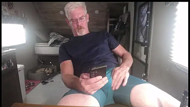 Snapshot of Di9ital069 chatting on December 5, 2025, 7:01 pm Di9ital069 online show from December 5, 2025, 7:01 pm