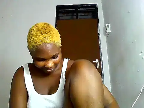 Snapshot of SexyKimberly23 chatting on October 28, 2025, 9:25 pm SexyKimberly23 online show from October 28, 2025, 9:25 pm