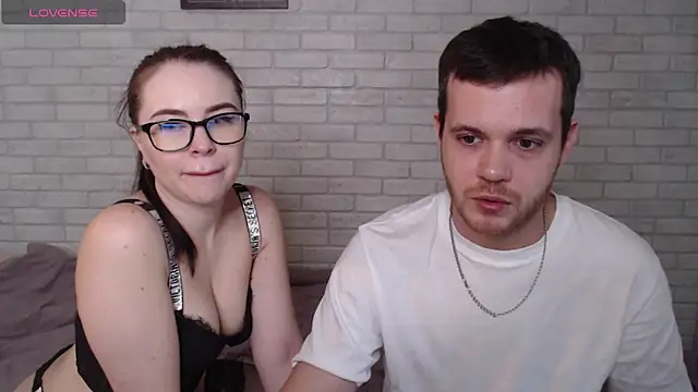 Fuckyoursecretary69 online show from May 6, 2026, 10:52 am