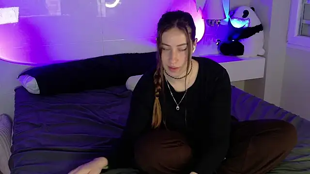 Snapshot of Coco_fr chatting on March 12, 2026, 8:40 am Coco fr online show from March 12, 2026, 8:40 am