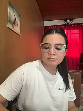 Snapshot of CamilaSofiia chatting on April 9, 2026, 10:16 pm CamilaSofiia online show from April 9, 2026, 10:16 pm
