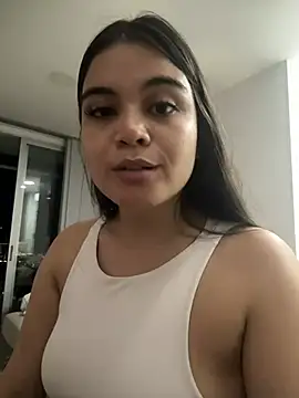 Snapshot of CamilaSofiia chatting on June 14, 2026, 1:24 am CamilaSofiia online show from June 14, 2026, 1:24 am