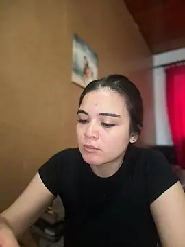 Snapshot of CamilaSofiia chatting on July 2, 2026, 9:43 pm CamilaSofiia online show from July 2, 2026, 9:43 pm