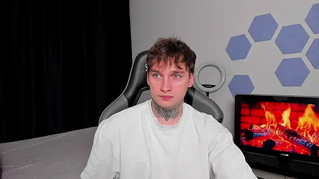 Chris Tyson online show from October 9, 2025, 5:57 pm