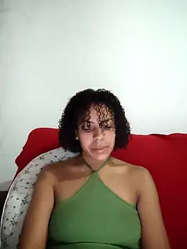Julia Pretinha online show from May 2, 2026, 12:38 am