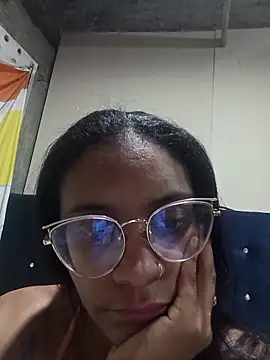 Snapshot of ZoeSmitth chatting on November 25, 2025, 5:52 am ZoeSmitth online show from November 25, 2025, 5:52 am