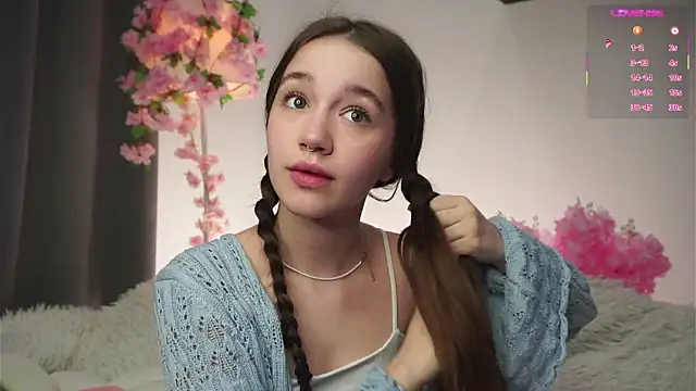 AmiLewis online show from November 28, 2025, 1:28 am