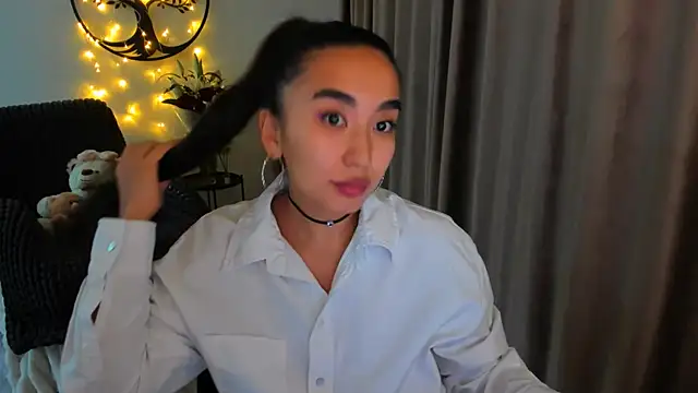 Snapshot of worldofkim chatting on February 19, 2026, 8:39 pm worldofkim online show from February 19, 2026, 8:39 pm