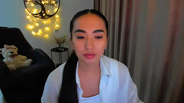 Snapshot of worldofkim chatting on February 8, 2026, 12:47 pm worldofkim online show from February 8, 2026, 12:47 pm