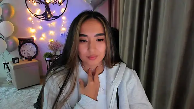 Snapshot of worldofkim chatting on March 25, 2026, 6:51 pm worldofkim online show from March 25, 2026, 6:51 pm