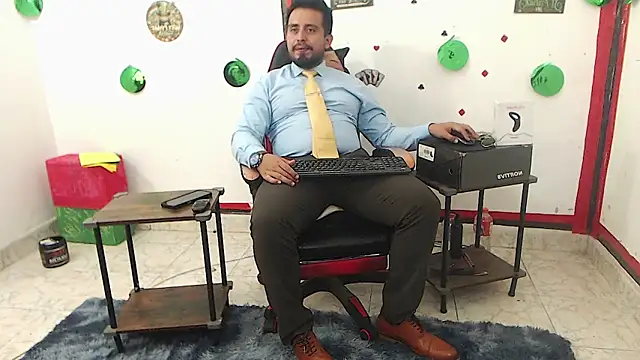 KalethBigDick online show from April 22, 2026, 7:48 am