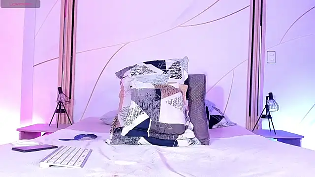 CheryHandsome online show from February 7, 2026, 6:05 pm