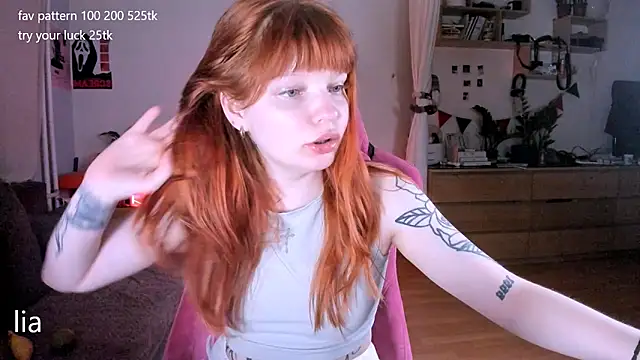 Snapshot of lil_lia chatting on June 19, 2026, 10:36 pm lil lia online show from June 19, 2026, 10:36 pm