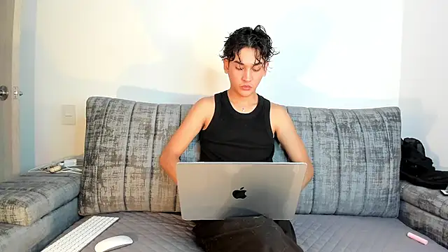 Adriien19 online show from December 21, 2025, 8:20 pm